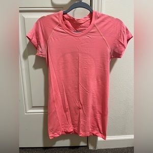 Lululemon swiftly tech 2.0 shirt size 6:)